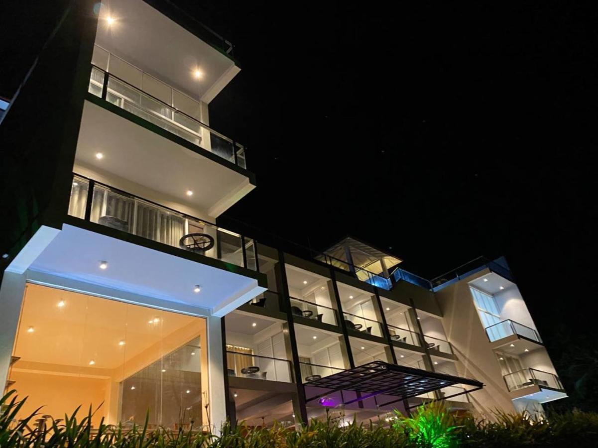 Mazarine Surf Suites Hiriketiya Диквелла Экстерьер фото