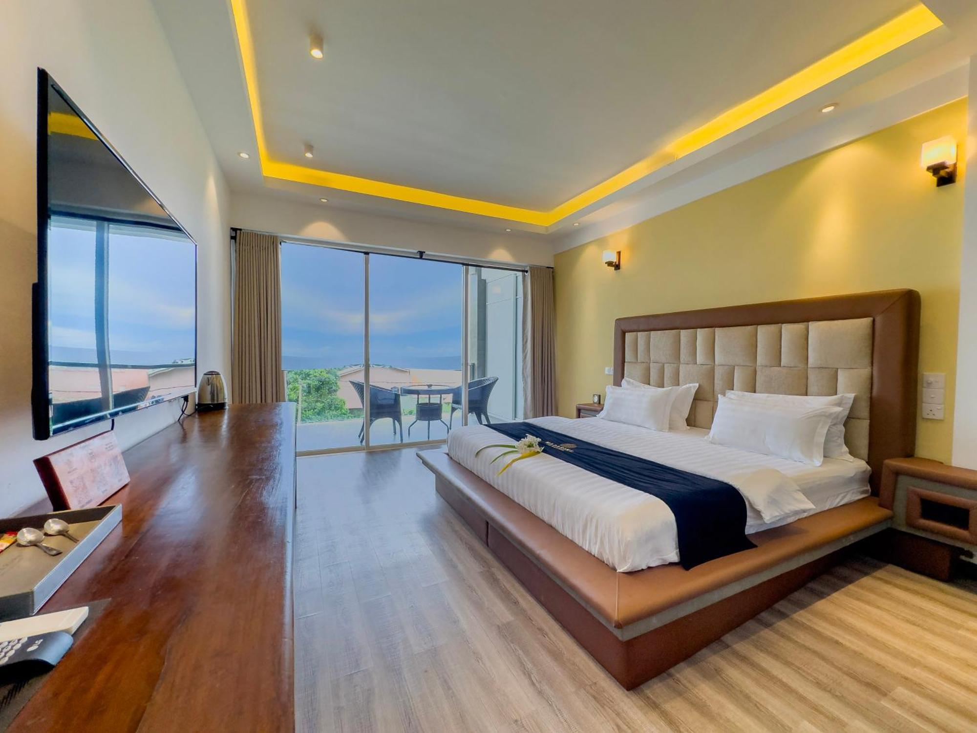 Mazarine Surf Suites Hiriketiya Диквелла Экстерьер фото