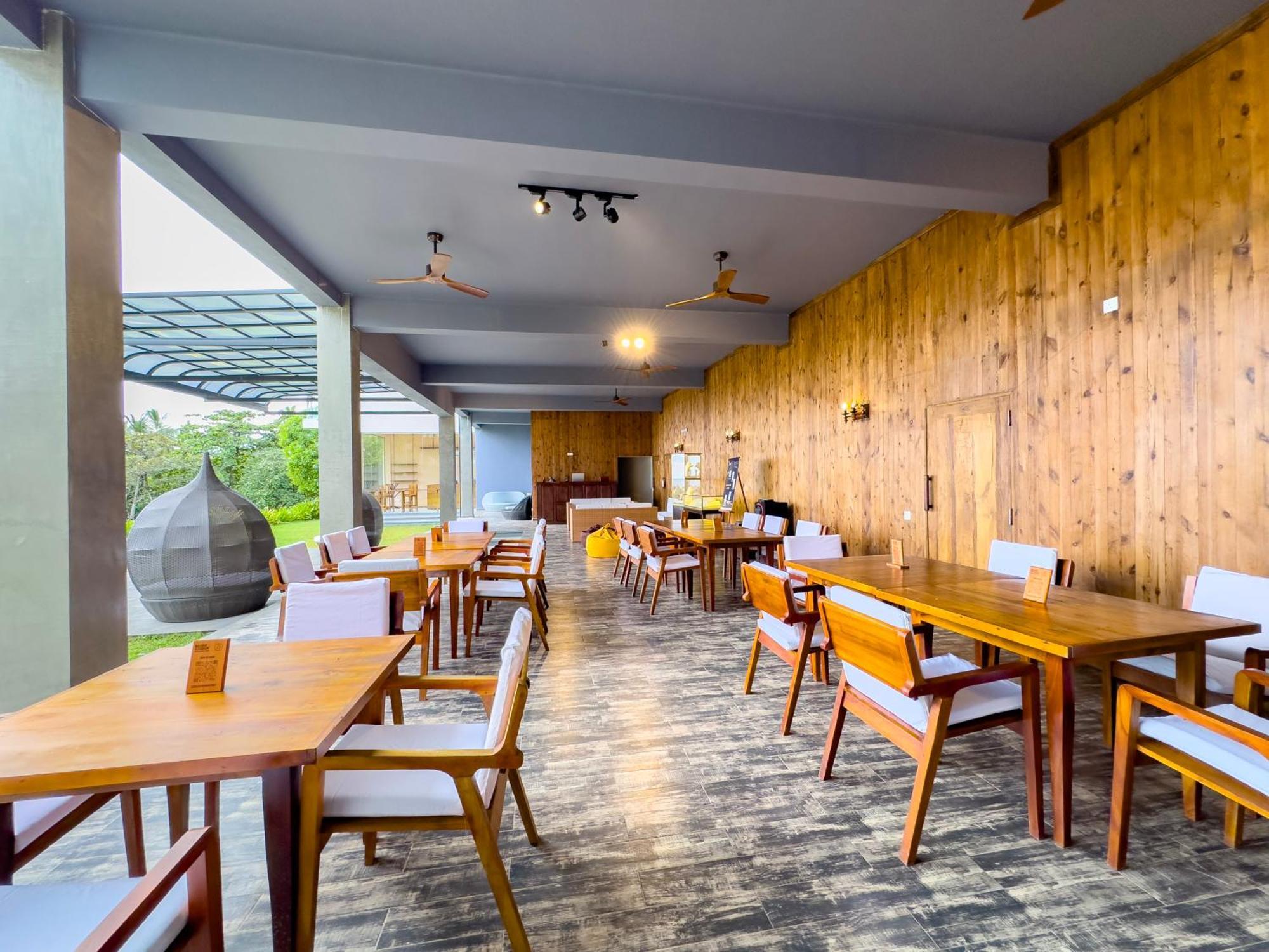 Mazarine Surf Suites Hiriketiya Диквелла Экстерьер фото